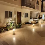 Apartament The Palm Court *