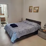 The Palm Court Apartament *