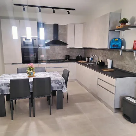 The Palm Court Appartement San Pawl il-Baħar