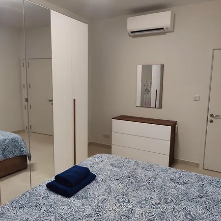 The Palm Court סיינט פול ביי