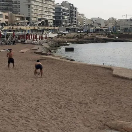 The Palm Court * San Pawl il-Baħar