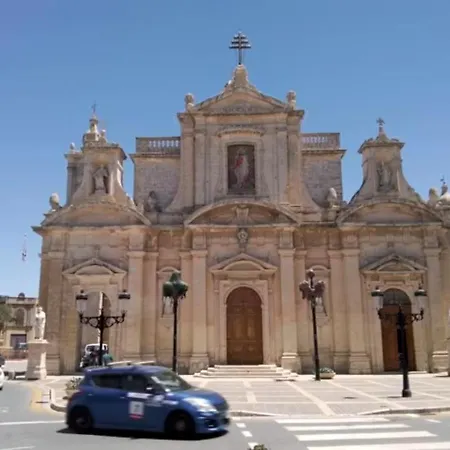 דירה The Palm Court סיינט פול ביי