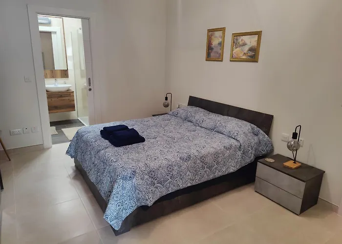 The Palm Court Apartment *